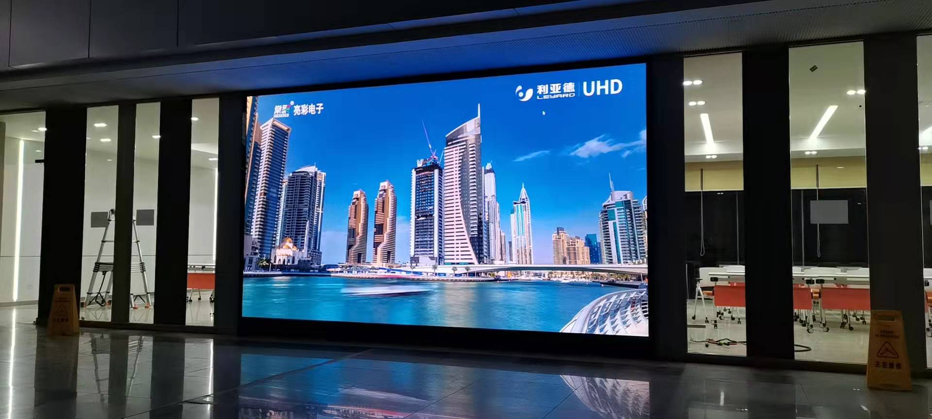 南京某大學(xué)P1.8